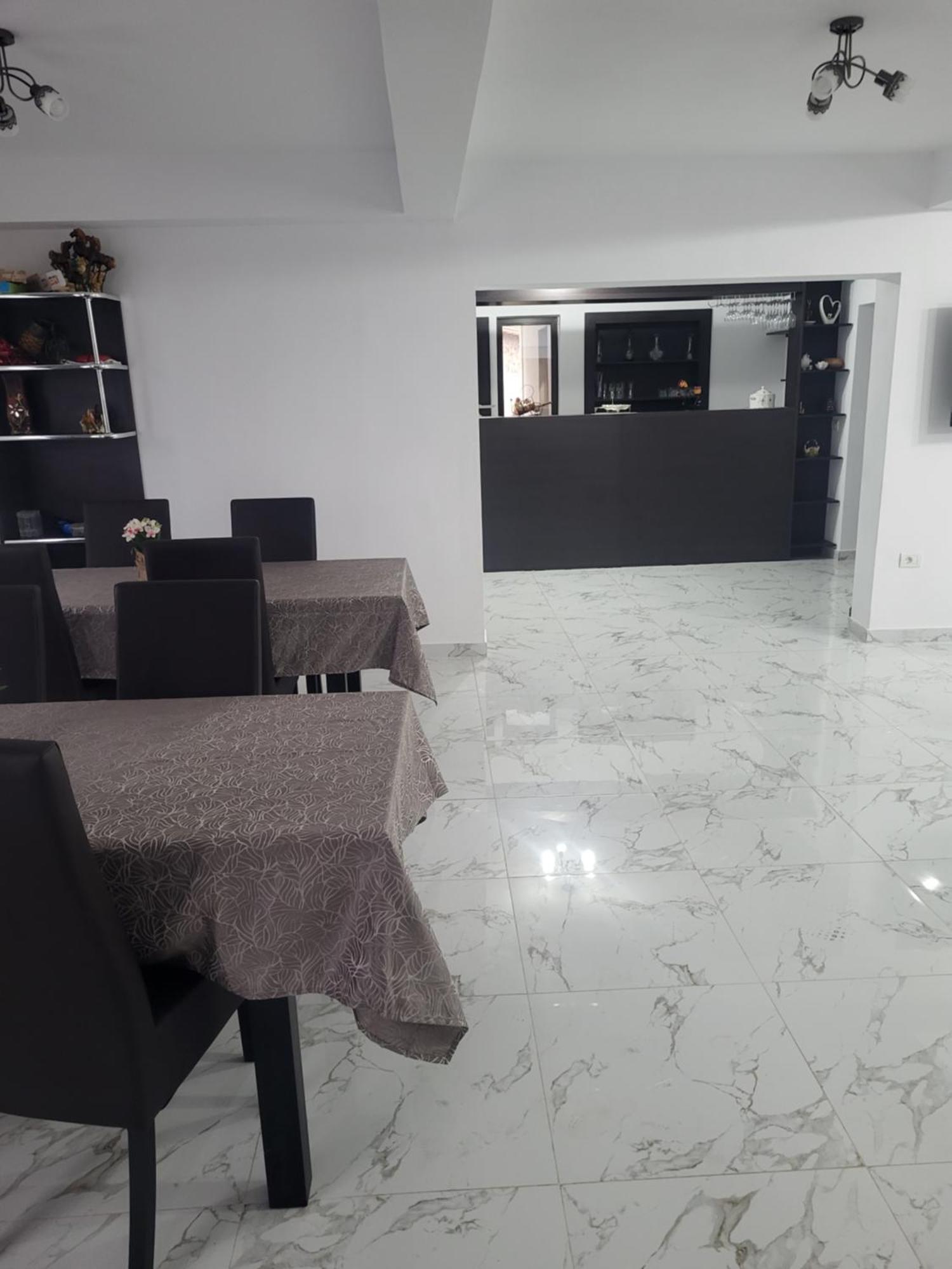 Vila Mae Star Curtea de Argeş Exterior foto